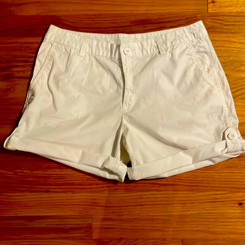 White Liz Claiborne shorts